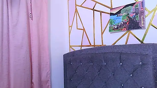 Snapshot of Zara47sweet chatting on November 2025 12:10:02 AM Zara47sweet online show from November 2025 12:10:02 AM