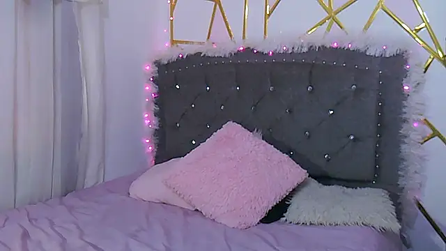 Snapshot of Zara47sweet chatting on November 2025 09:29:02 PM Zara47sweet online show from November 2025 09:29:02 PM