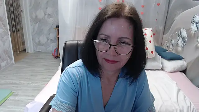 Snapshot of OlgaHottie chatting on May 2026 11:32:02 PM OlgaHottie online show from May 2026 11:32:02 PM