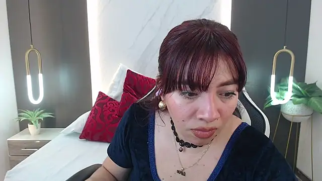 Snapshot of alma_fenix chatting on January 2025 03:12:02 PM alma fenix online show from January 2025 03:12:02 PM