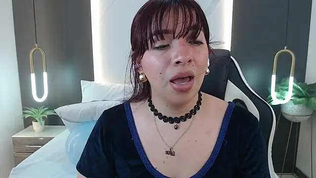 Snapshot of alma_fenix chatting on January 2025 06:15:01 PM alma fenix online show from January 2025 06:15:01 PM
