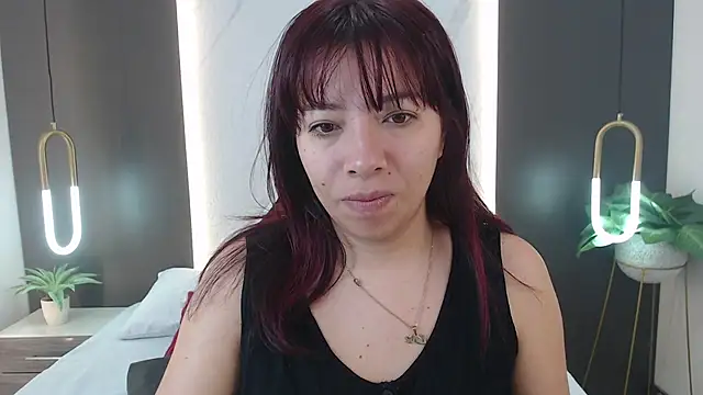 Snapshot of alma_fenix chatting on January 2025 12:18:01 PM alma fenix online show from January 2025 12:18:01 PM