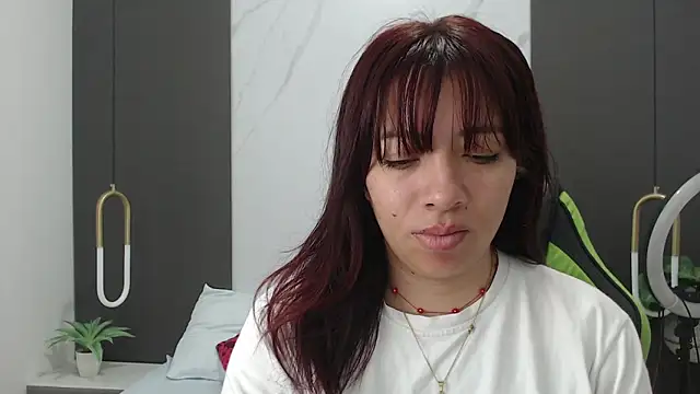 Snapshot of alma_fenix chatting on January 2025 12:04:02 PM alma fenix online show from January 2025 12:04:02 PM