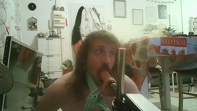 cyril020202 online show from October 2025 11:42:01 AM