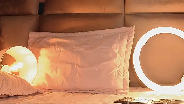 angelinepossy online show from October 2025 11:05:01 PM