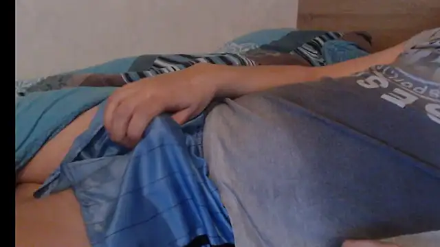 Snapshot of Shortboy84 chatting on January 2025 05:41:02 AM Shortboy84 online show from January 2025 05:41:02 AM
