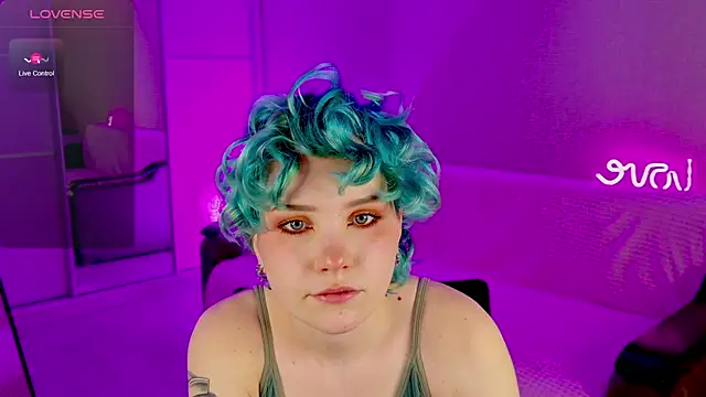 School Love online show from February 2025 01:03:02 PM