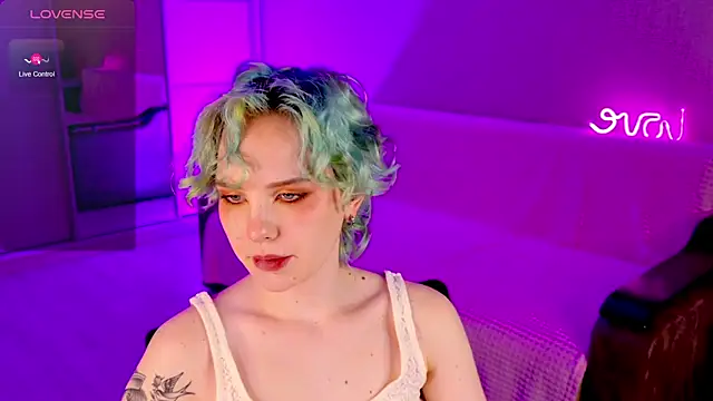 School Love online show from March 2025 04:14:02 PM