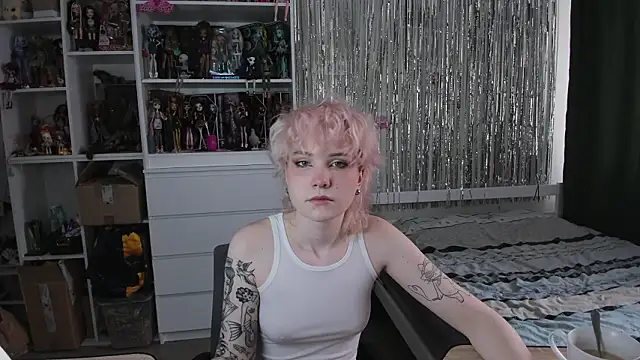 School Love online show from March 2026 07:03:02 AM