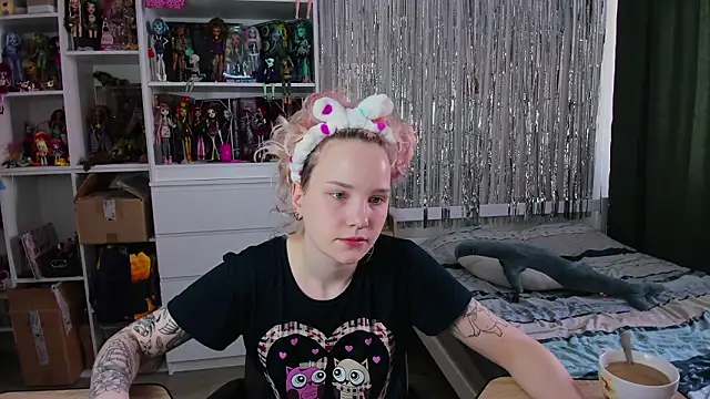 School Love online show from March 2026 07:08:02 AM