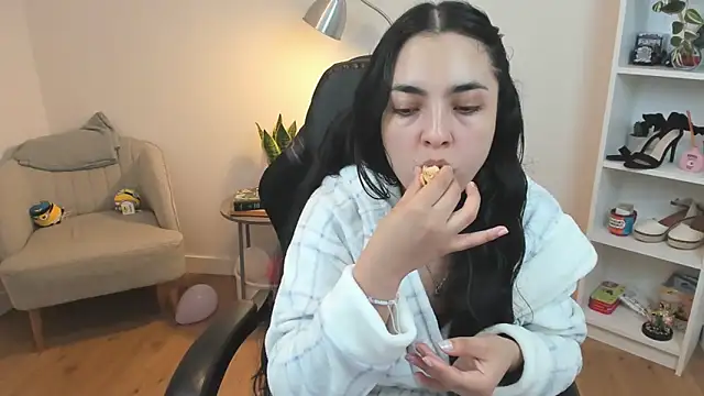  BellaEvans  online show from January 2025 05:51:01 AM