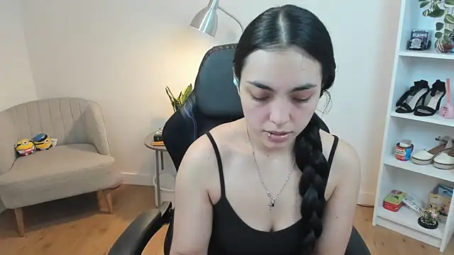  BellaEvans  online show from February 2025 05:58:01 AM