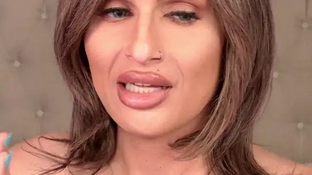 Snapshot of xprettysmilex chatting on January 2025 01:36:02 AM xprettysmilex online show from January 2025 01:36:02 AM