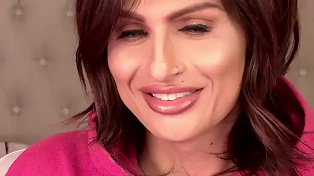 Snapshot of xprettysmilex chatting on January 2025 01:53:02 AM xprettysmilex online show from January 2025 01:53:02 AM