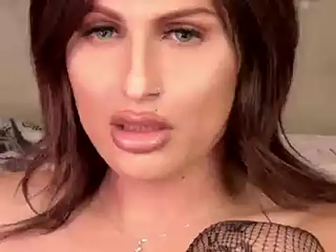 Snapshot of xprettysmilex chatting on January 2025 02:12:02 AM xprettysmilex online show from January 2025 02:12:02 AM