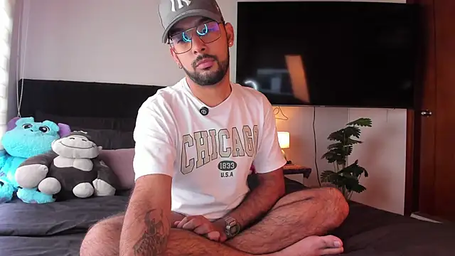 Snapshot of _PauloDaSilva_ chatting on March 2026 05:28:01 PM PauloDaSilva online show from March 2026 05:28:01 PM