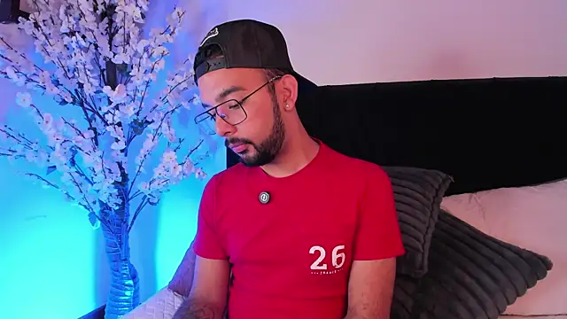 Snapshot of _PauloDaSilva_ chatting on March 2026 10:15:02 AM PauloDaSilva online show from March 2026 10:15:02 AM