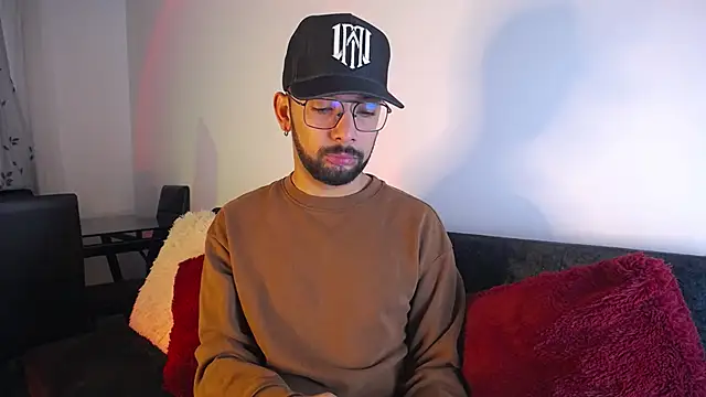 Snapshot of _PauloDaSilva_ chatting on April 2026 02:46:02 PM PauloDaSilva online show from April 2026 02:46:02 PM