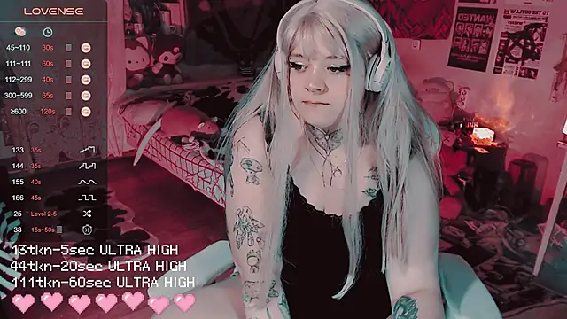 Snapshot of noori__hope chatting on November 2025 09:13:01 PM noori hope online show from November 2025 09:13:01 PM