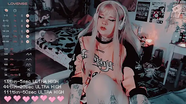 Snapshot of noori__hope chatting on November 2025 09:20:02 PM noori hope online show from November 2025 09:20:02 PM