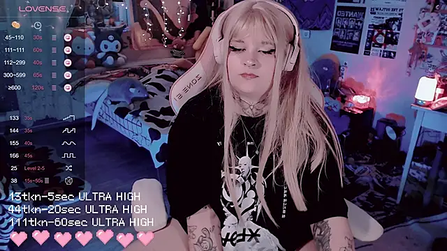 Snapshot of noori__hope chatting on November 2025 08:42:01 PM noori hope online show from November 2025 08:42:01 PM