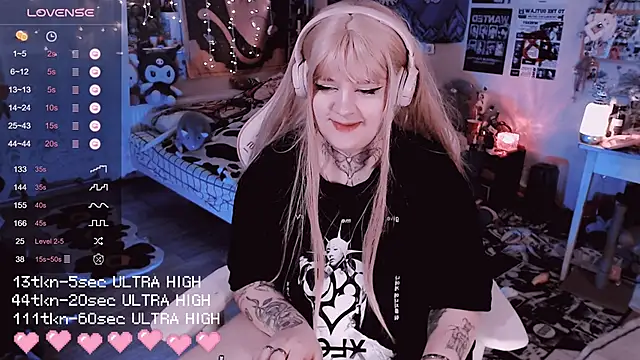 Snapshot of noori__hope chatting on November 2025 09:06:02 PM noori hope online show from November 2025 09:06:02 PM