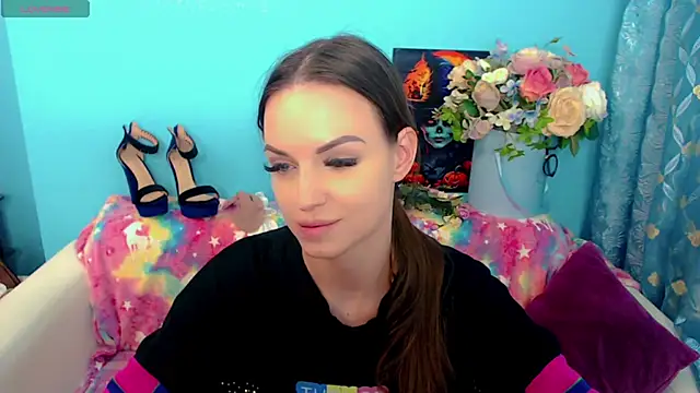 LindaaLu online show from March 2025 03:52:02 AM