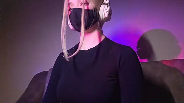 DanaWard online show from April 2026 09:57:02 PM