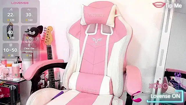 RoxaneEvans  online show from January 2025 10:00:02 AM