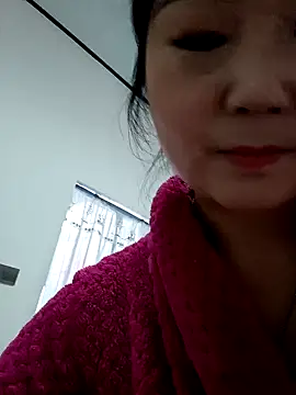 Snapshot of AHL756 chatting on February 2025 04:04:01 AM AHL756 online show from February 2025 04:04:01 AM