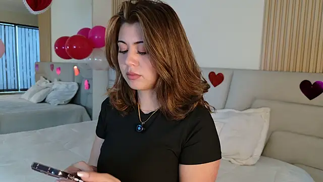 Snapshot of Zoe_Benson chatting on February 2026 12:10:02 PM Zoe Benson online show from February 2026 12:10:02 PM