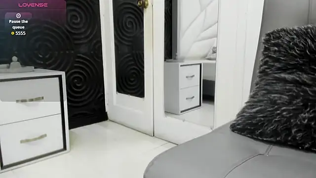 AbigailWilliams  online show from December 2025 01:07:01 PM