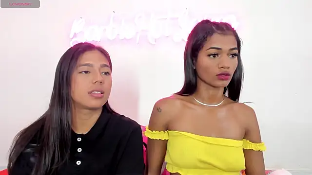 BarbieHotLaura online show from March 2025 06:23:02 PM