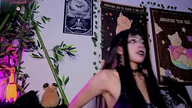 Nyx nayla online show from February 2026 08:02:01 AM