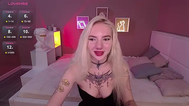 AnneTenet online show from March 2025 06:03:01 AM