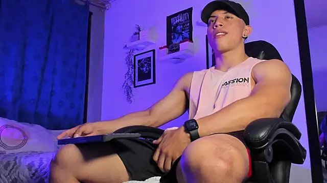 ThomsEvery  online show from September 2025 03:28:01 AM