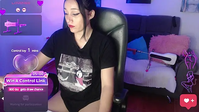 Snapshot of yeliana_sexxy chatting on January 2025 11:46:01 PM yeliana sexxy online show from January 2025 11:46:01 PM