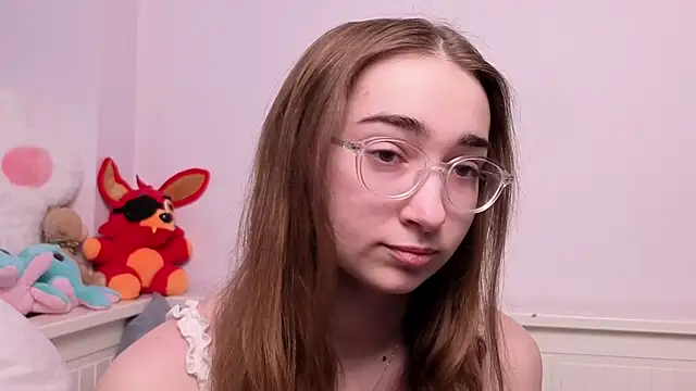 PollyBeev online show from June 2026 07:24:01 AM