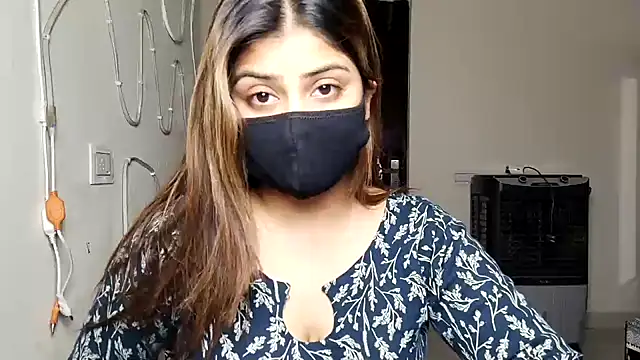 Hoty-Shivangi online show from April 2026 04:48:01 PM