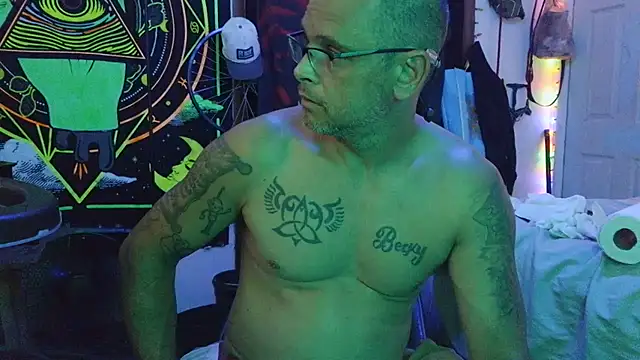 Snapshot of Buffshagswell chatting on July 2026 11:22:01 PM Buffshagswell online show from July 2026 11:22:01 PM