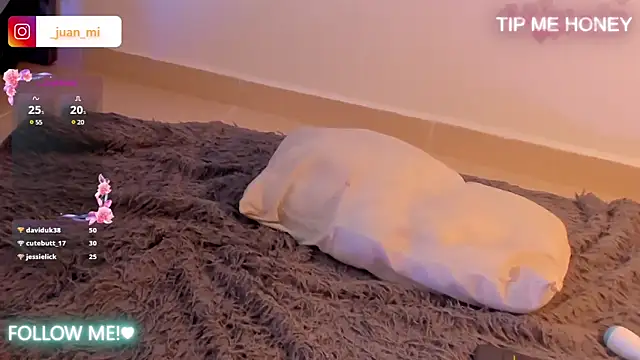 juanmiss online show from March 2025 06:42:01 PM