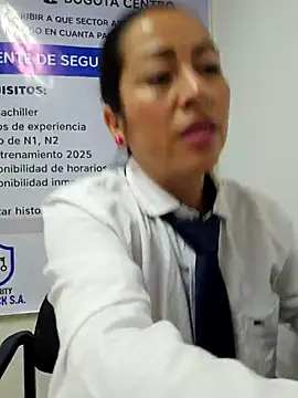 Snapshot of MARIANA-12_ chatting on October 2025 03:42:01 PM MARIANA-12 online show from October 2025 03:42:01 PM