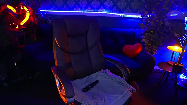 Snow WhiteeeX online show from February 2025 12:55:01 PM