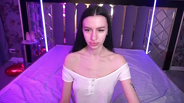 Snow WhiteeeX online show from March 2026 06:41:01 AM