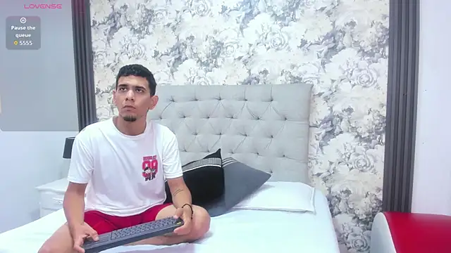 alexxa and sadman online show from January 2026 01:37:02 PM