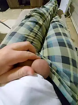 reelciii21 online show from January 2025 11:35:01 PM