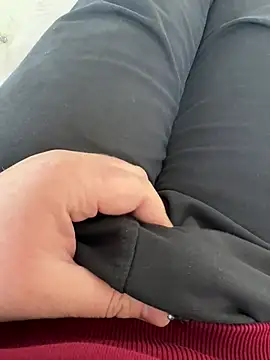 reelciii21 online show from February 2025 11:24:02 AM