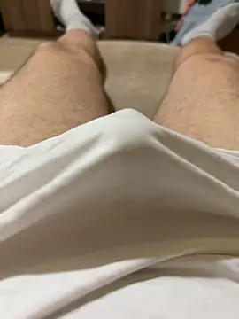 reelciii21 online show from November 2025 05:04:01 PM