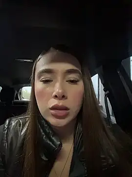 Lanataylor- online show from April 2026 10:29:01 PM