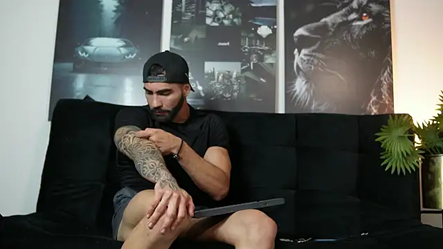 Austin bolt online show from October 2025 02:43:02 AM